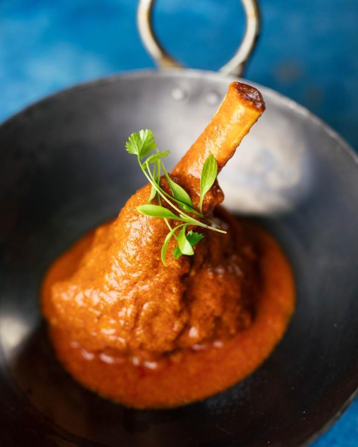더 라리트 런던 외부 사진 A mutton shank