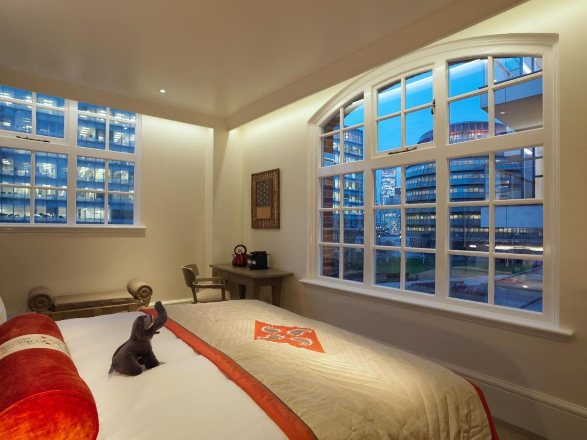 더 라리트 런던 객실 사진 A bedroom at the Mandarin Oriental, London